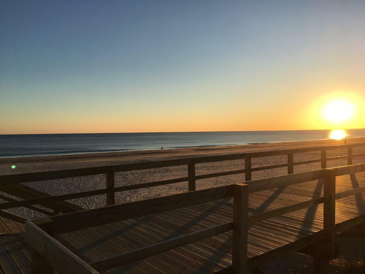 Beach House Carmen Monte Gordo Buitenkant foto